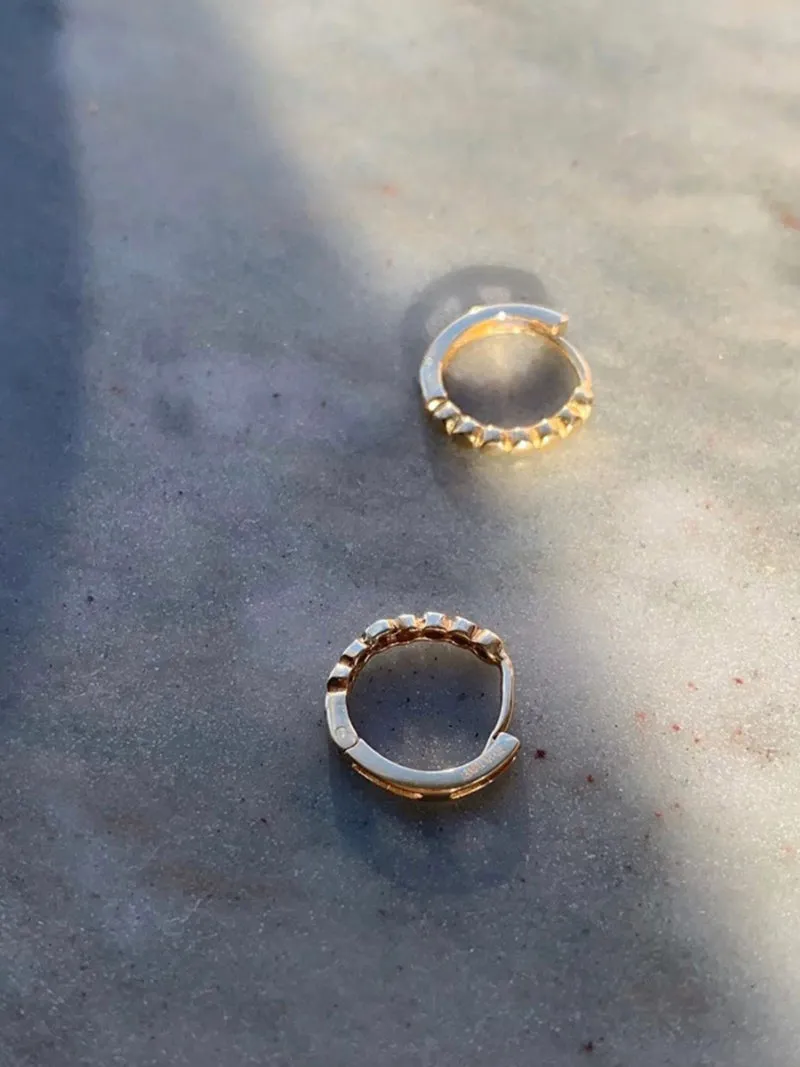 Iso Huggies | 9k Gold