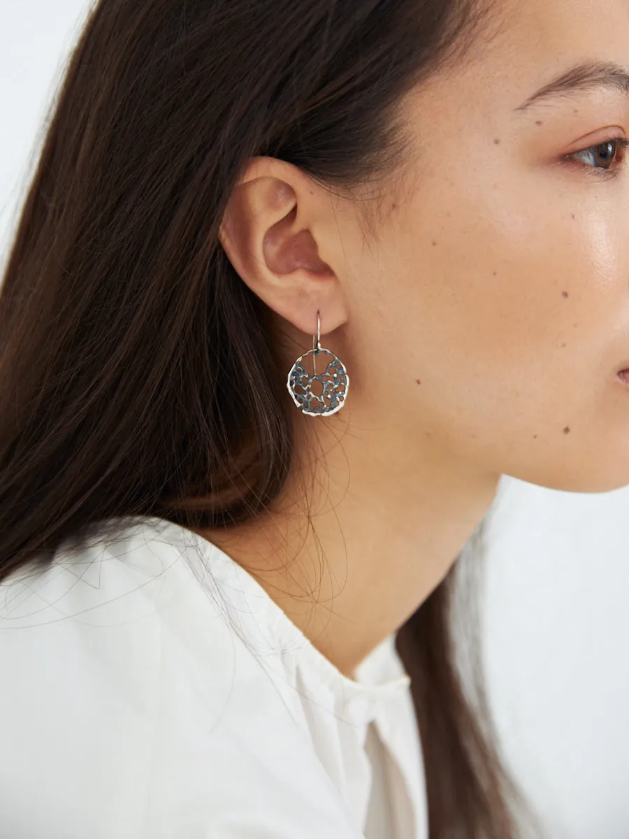 Small Lace Disc Earrings | Silver